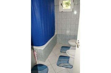 Hrvatska Privát Okrug Gornji, Eksterijer